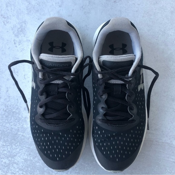 Under Armour GS Charged Impulse Running Sneakers in Black, Youth 5Y Womens 7 - Picture 8 of 9